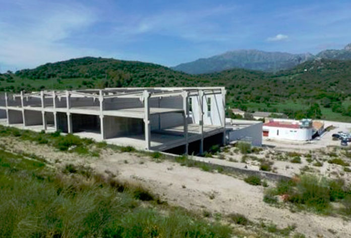 Polígono industrial ilegal